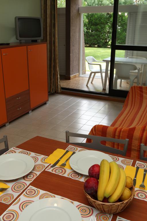 Residence Habitat Marina Di Bibbona Habitación foto